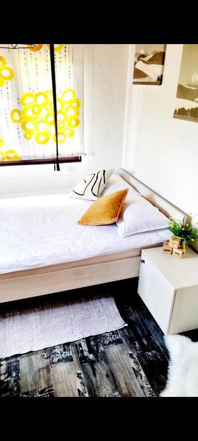 Kuca Za Odmor Malia Sa Spa Hot Tub Jacuzzijem - Nice And Cozy - Free Tickets To All City Attractions Thurdevac ภายนอก รูปภาพ
