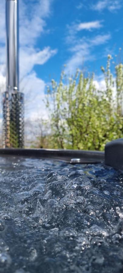 Kuca Za Odmor Malia Sa Spa Hot Tub Jacuzzijem - Nice And Cozy - Free Tickets To All City Attractions Thurdevac ภายนอก รูปภาพ